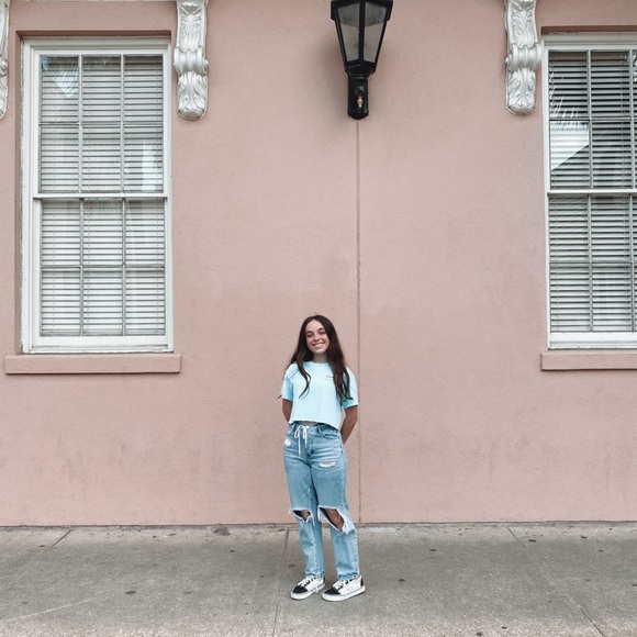 Meet your Posher, Julianna - Picture 4 of 7